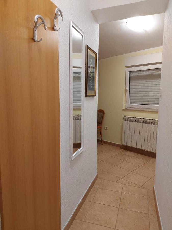 Apartman Luka Jadrtovac 외부 사진
