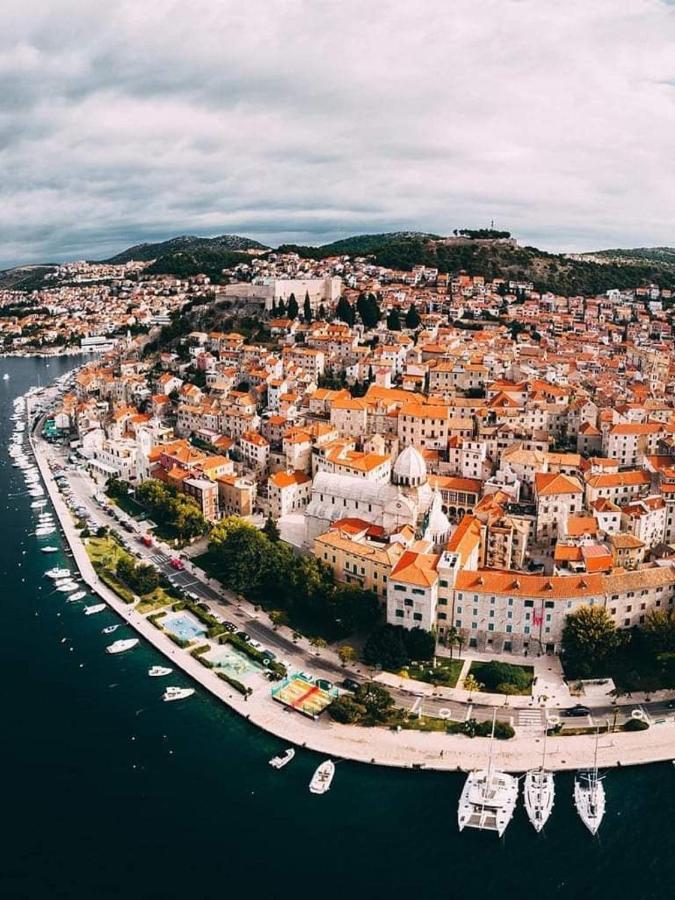 Apartman Luka Jadrtovac 외부 사진