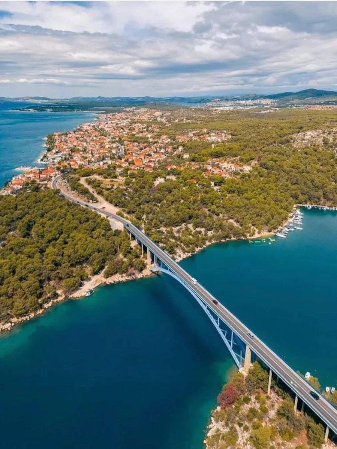 Apartman Luka Jadrtovac 외부 사진