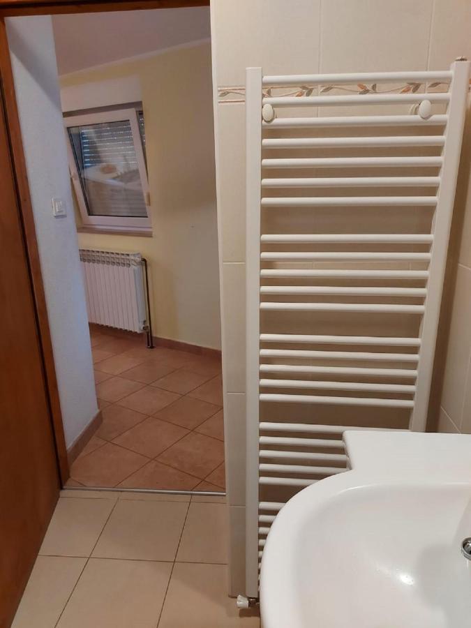 Apartman Luka Jadrtovac 외부 사진